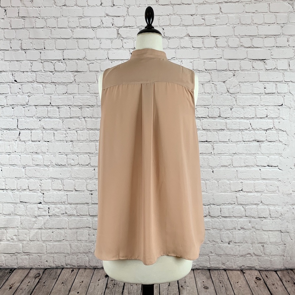 ANN TAYLOR :: Ruffled Shell Soft Cameo Size M - Picture 3 of 8